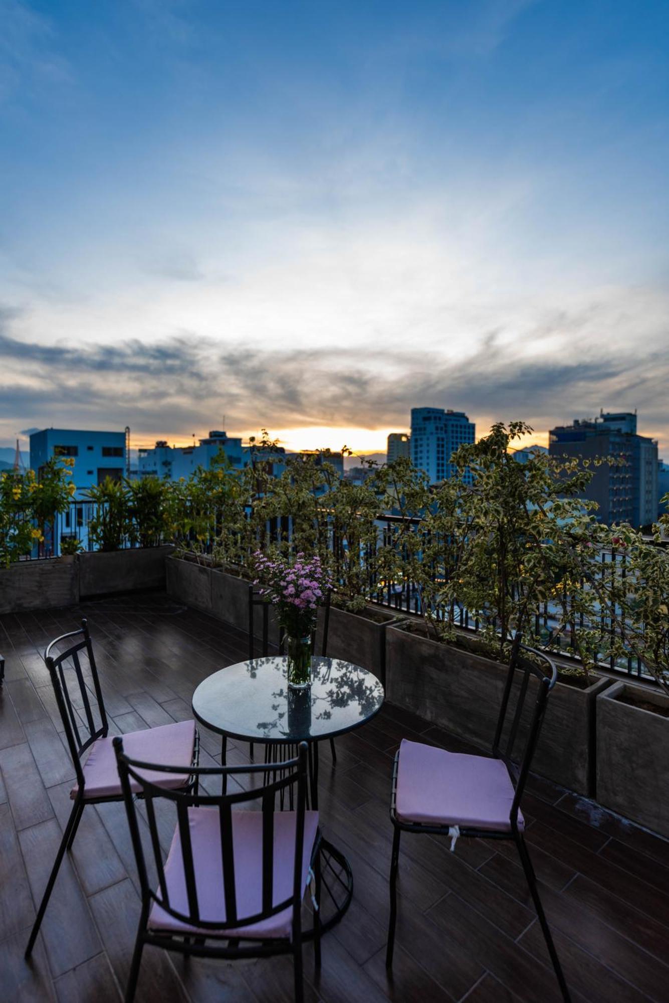 Louis Mo Apartment Da Nang Exteriör bild